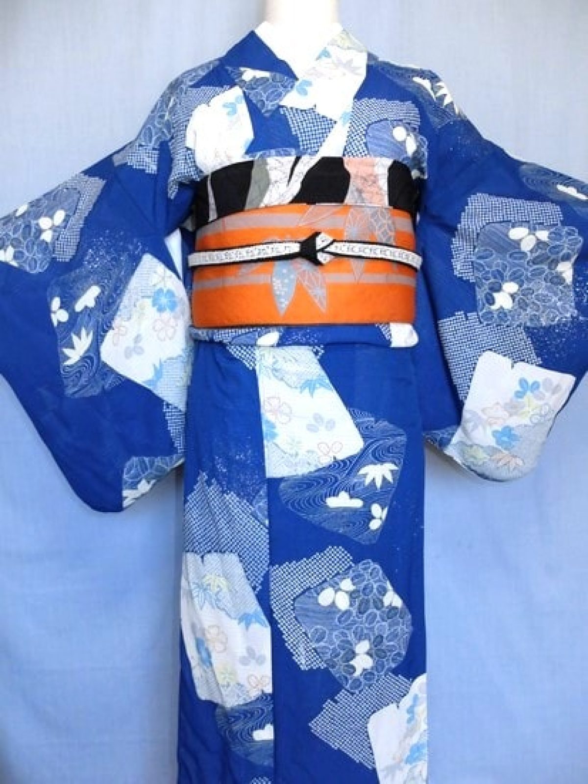 夏着物 正絹 手毬 花唐草 黒 アンティーク着物 A-2421 楽天市場】新品 夏帯 名古屋帯 煌びやか花唐草模様 カジュアル